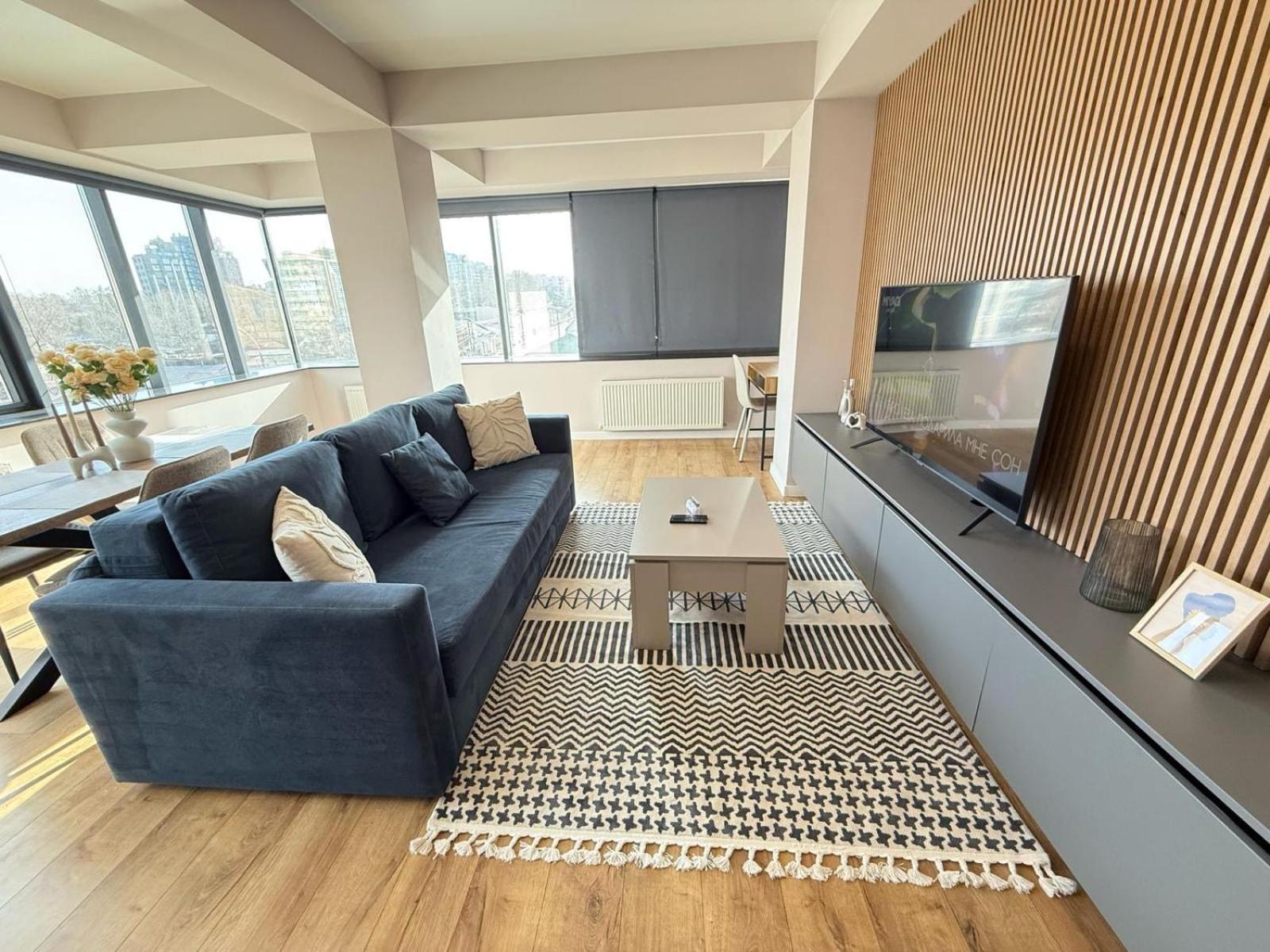 Rentnow Large And Cozy Apartment In The Center, Parking Chisinau Exterior foto